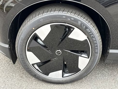 New 2026 Volvo EX30 Plus w/ Climate Package AWD/4WD image 8