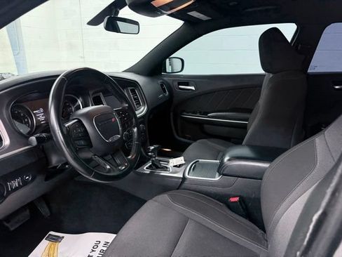 Used 2022 Dodge Charger SXT RWD image 16