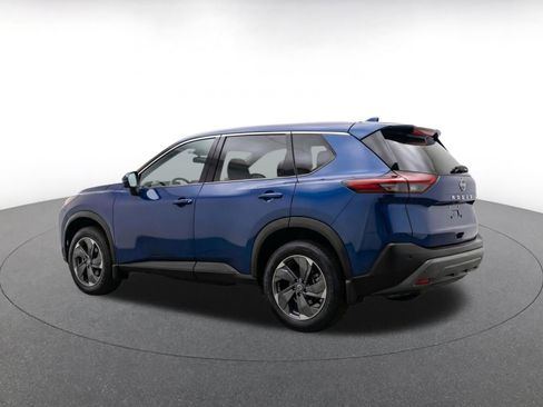 Used 2025 Nissan Rogue SV AWD/4WD image 7