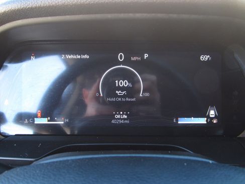 Used 2023 Jeep Grand Cherokee Limited image 28