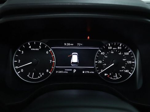 Certified 2025 Nissan Rogue SV FWD image 23
