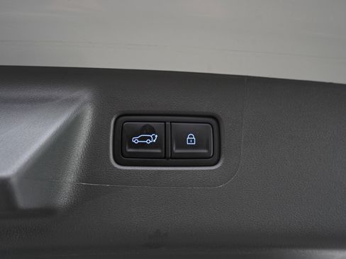 Used 2025 Hyundai Santa Fe SEL AWD/4WD image 12