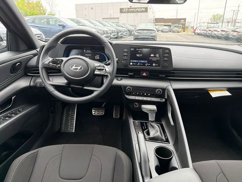 New 2026 Hyundai Elantra Sport FWD image 16
