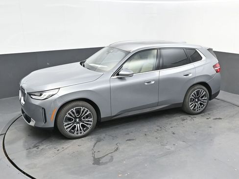 Certified 2025 BMW X3 xDrive30i w/ Premium Package image 32