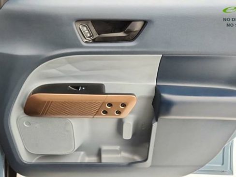 Used 2022 Ford Maverick Lariat image 24