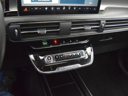 Used 2024 Lincoln Corsair Premiere w/ Equipment Group 101A image 14