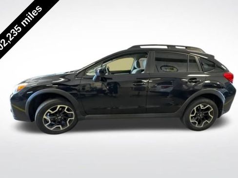Used 2017 Subaru Crosstrek 2.0i Premium AWD/4WD image 2