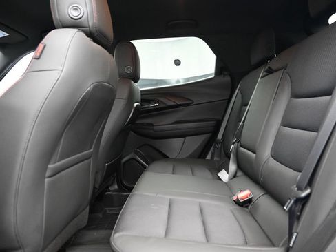 Used 2023 Chevrolet TrailBlazer RS w/ Convenience Package FWD image 12