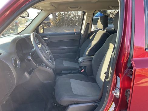 Used 2017 Jeep Patriot Sport w/ Power Value Group image 11