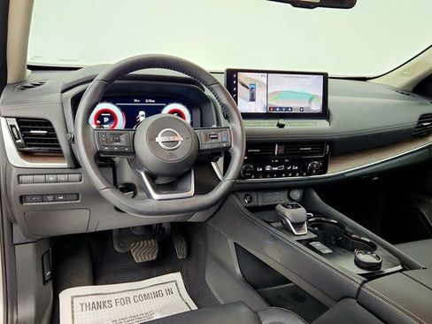 Used 2024 Nissan Rogue Platinum w/ Platinum Premium Package AWD/4WD image 13