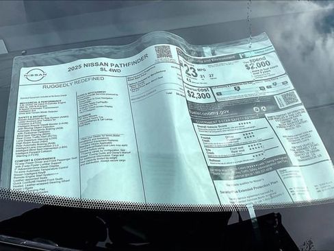 New 2025 Nissan Pathfinder SL image 14