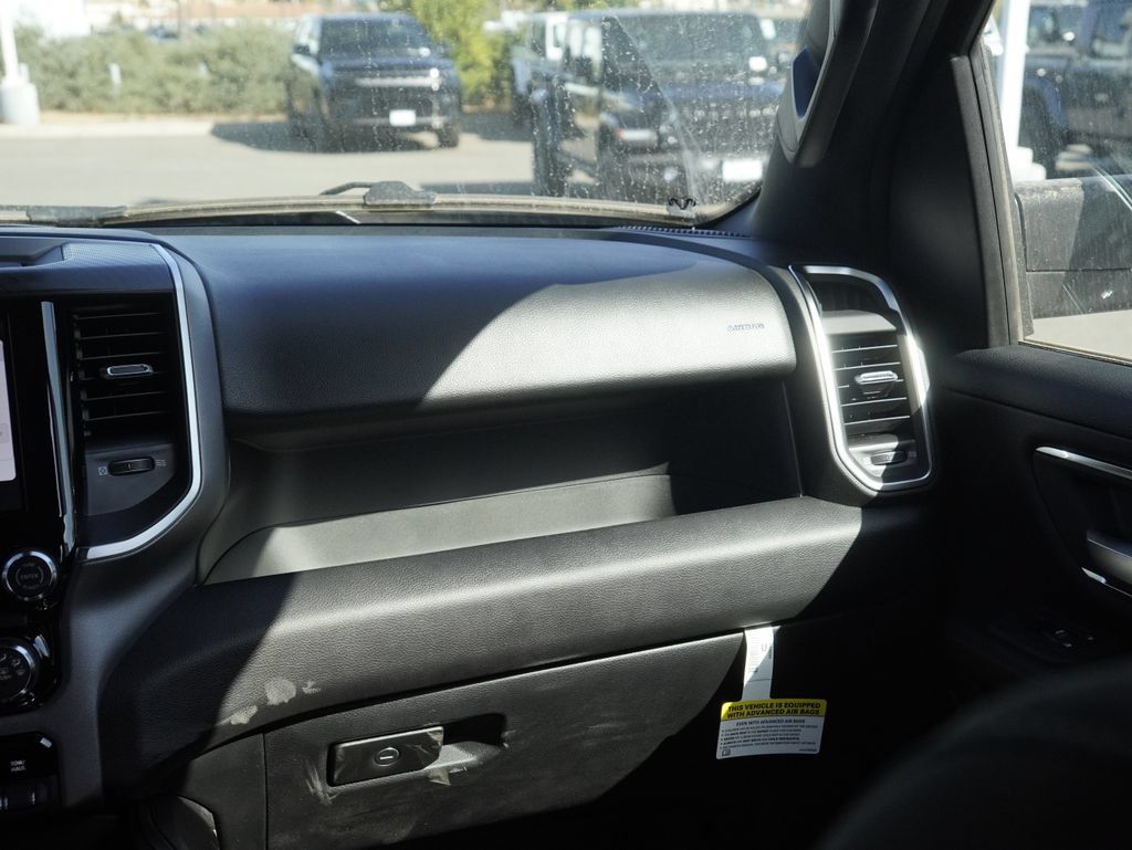 New 2026 RAM 1500 Big Horn w/ Sport Appearance Package AWD/4WD image 36