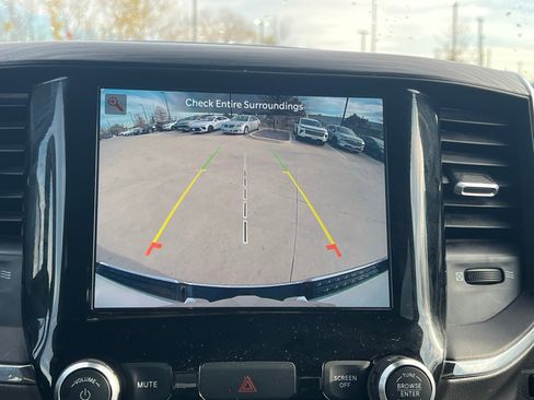 Used 2024 RAM 1500 Laramie image 30