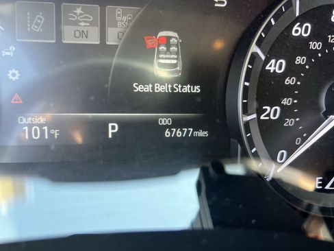 Used 2020 Toyota Highlander Platinum AWD/4WD image 22