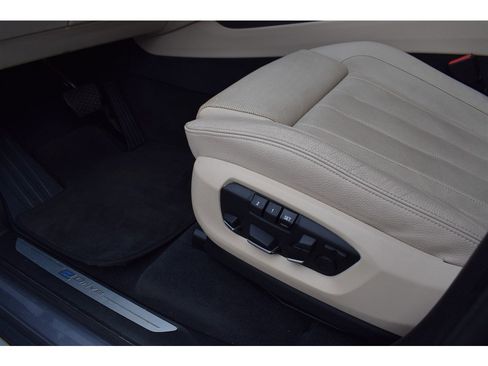 Used 2017 BMW X5 xDrive40e image 18