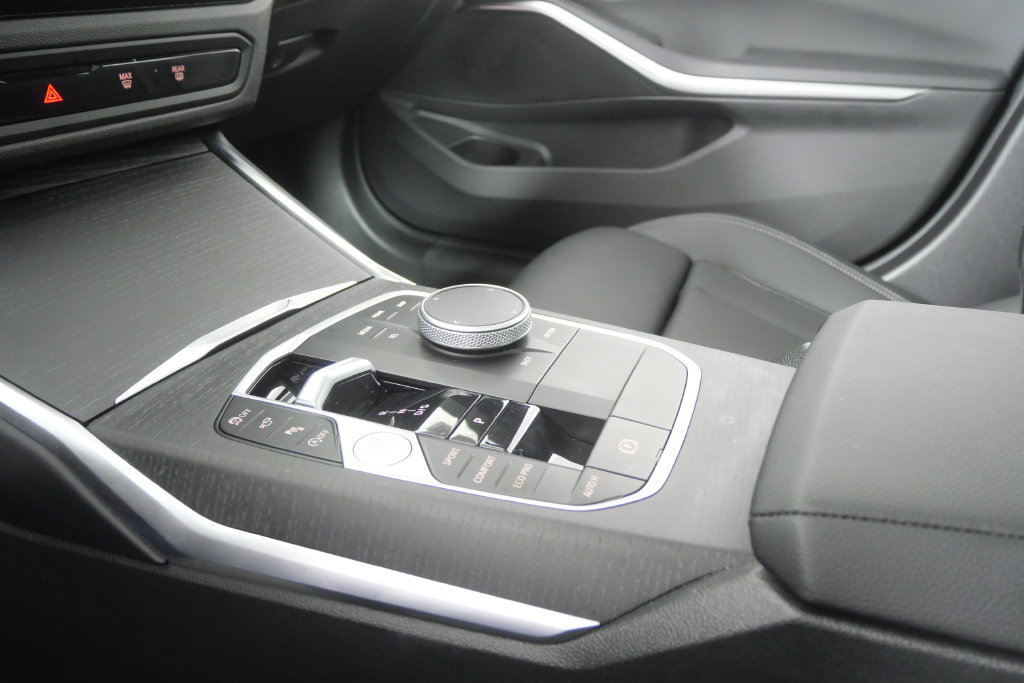 Certified 2026 BMW 330i Sedan RWD image 24
