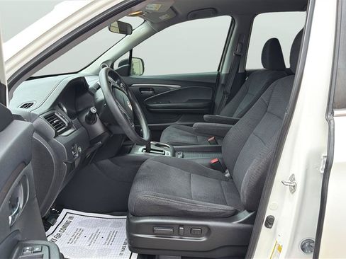 Used 2018 Honda Pilot EX image 11