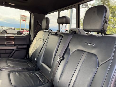 Used 2017 Ford F150 Platinum w/ Equipment Group 701A Luxury AWD/4WD image 27