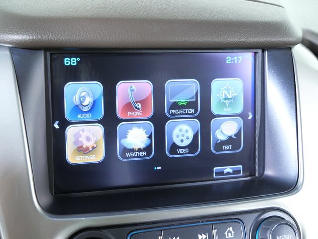 Used 2018 Chevrolet Suburban Premier AWD/4WD image 23