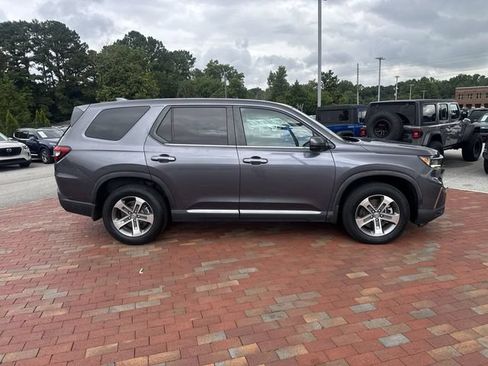 Used 2023 Honda Pilot EX-L image 16