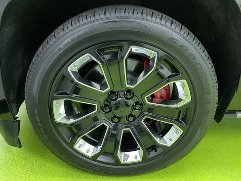 Used 2019 GMC Yukon XL Denali w/ Denali Ultimate Package image 15