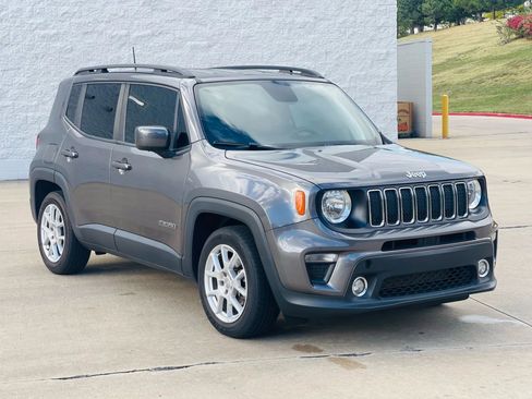 Used 2019 Jeep Renegade Latitude image 8