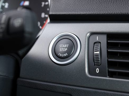 Used 2011 BMW M3 Coupe image 55