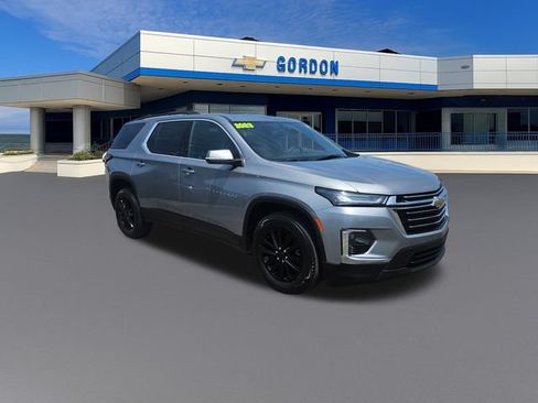 Used 2023 Chevrolet Traverse LT FWD image 8