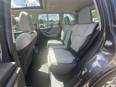 Used 2023 Subaru Forester Premium AWD/4WD image 27