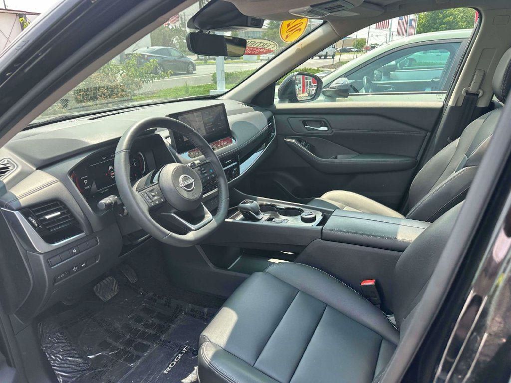 Used 2024 Nissan Rogue SL w/ SL Premium Package AWD/4WD image 15