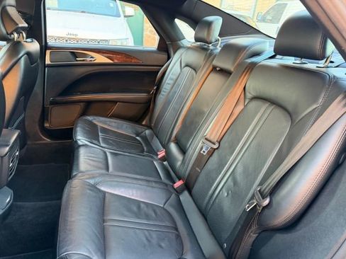 Used 2017 Lincoln MKZ Reserve image 27