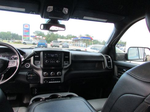 Used 2021 RAM 3500 Tradesman w/ Chrome Appearance Group image 11
