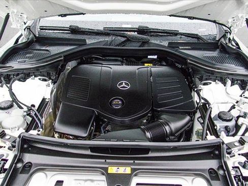 Certified 2025 Mercedes-Benz GLC 300 4MATIC image 26