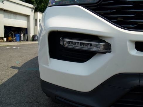 Certified 2022 Ford Explorer ST-Line AWD/4WD image 10
