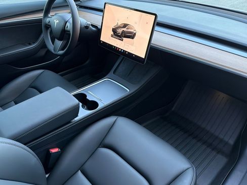 Used 2023 Tesla Model 3 Performance image 19