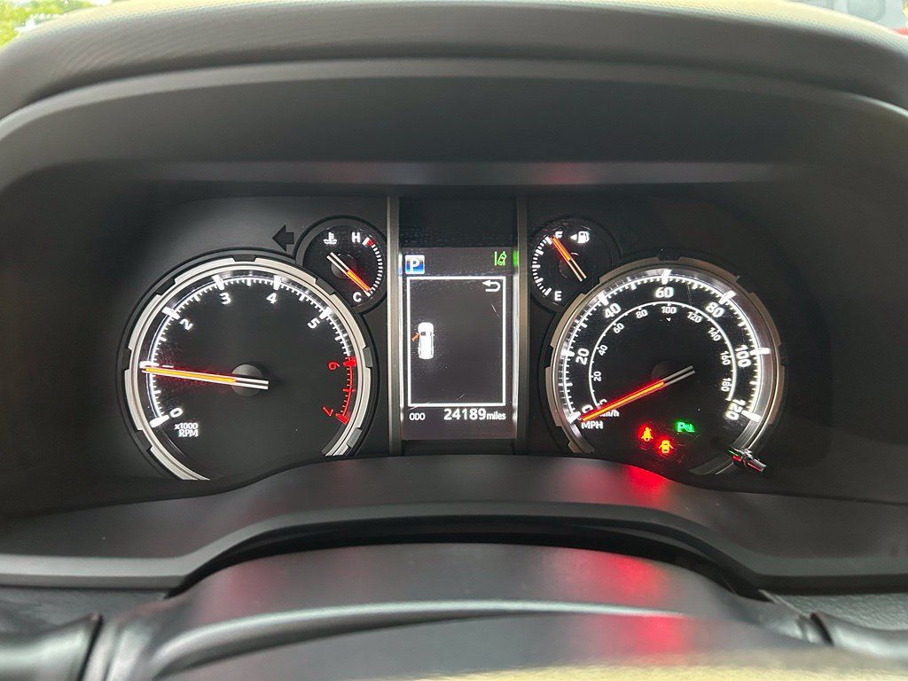 Used 2023 Toyota 4Runner Limited AWD/4WD image 13