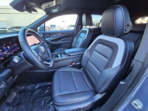 Used 2024 Chevrolet Blazer EV LT image 18