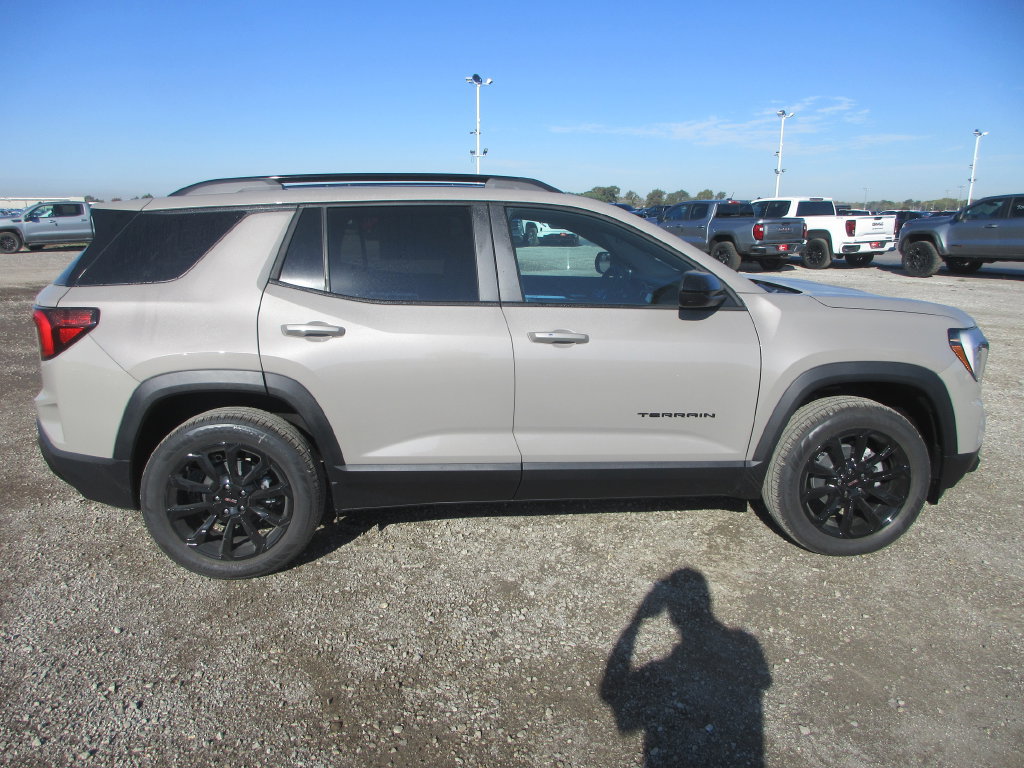 New 2027 GMC Terrain Elevation w/ Black Edition AWD/4WD image 3