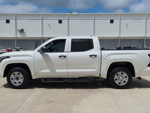 Used 2025 Toyota Tundra SR w/ SR Tow Package AWD/4WD image 10