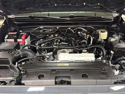 Certified 2024 Toyota Tacoma SR image 25