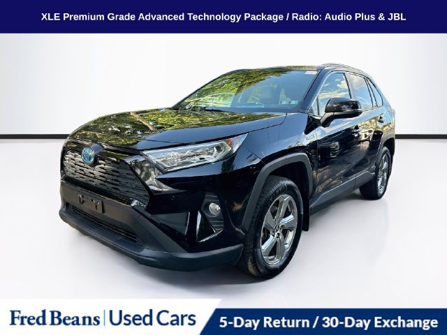 Used 2021 Toyota RAV4 XLE Premium AWD/4WD image 4