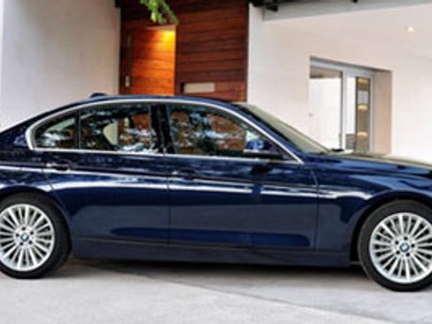 Used 2013 BMW 320i xDrive Sedan AWD/4WD image 1