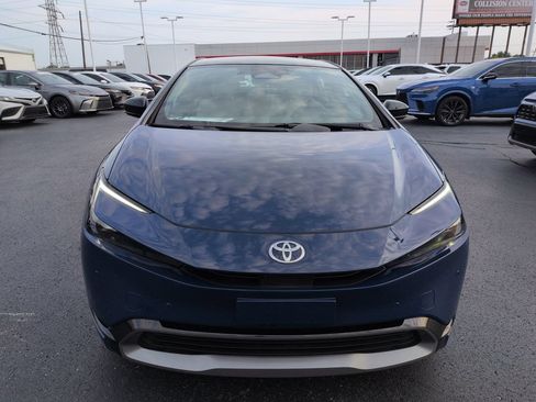 Used 2023 Toyota Prius Limited w/ Limited Premium Package AWD/4WD image 8