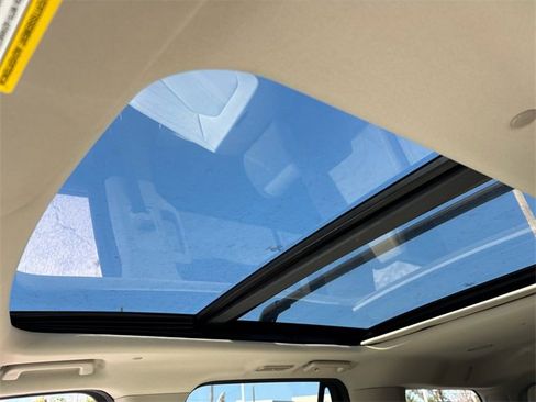 Used 2021 Ford Expedition Platinum image 10