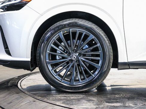 Used 2024 Lexus RX 350h w/ Convenience Package AWD/4WD image 9