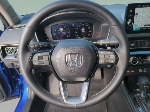 Used 2023 Honda Civic Touring image 11