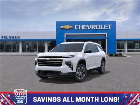 New 2026 Chevrolet Traverse LT w/ Driver Confidence Package FWD image 8