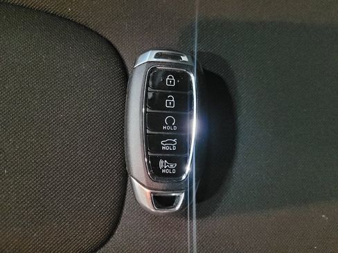 Used 2023 Hyundai Elantra SEL FWD image 32