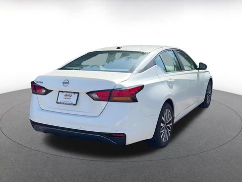 Used 2026 Nissan Altima 2.5 SV FWD image 14