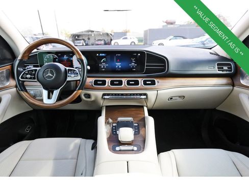 Used 2021 Mercedes-Benz GLS 450 4MATIC image 11